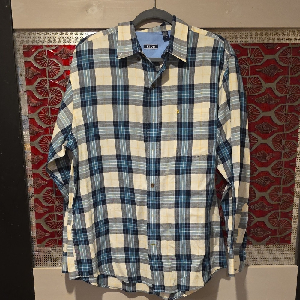 Izod Men's Blue and Cream Checkered Shirt